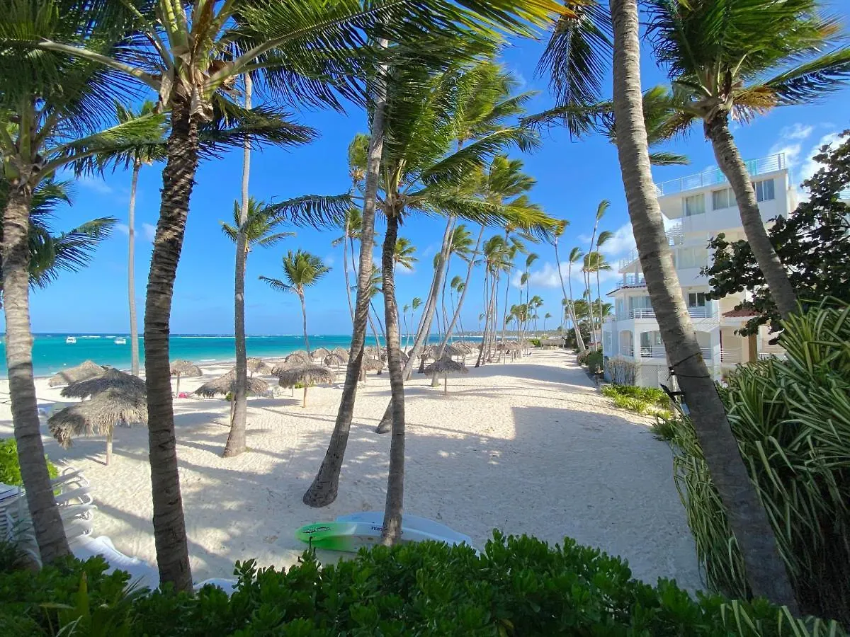 Deluxe Condo Beach Front Playa Los Corales Punta Cana