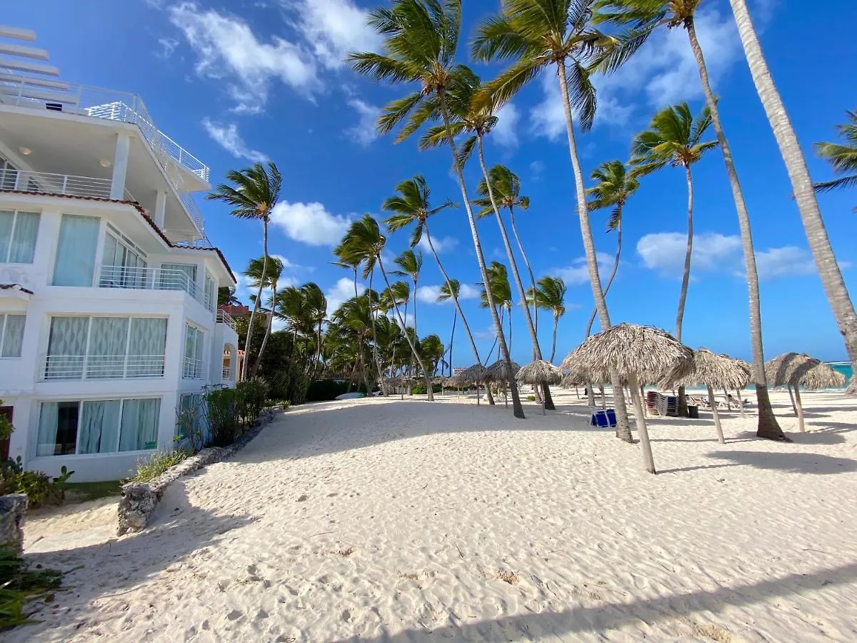 Deluxe Condo Beach Front Playa Los Corales Punta Cana